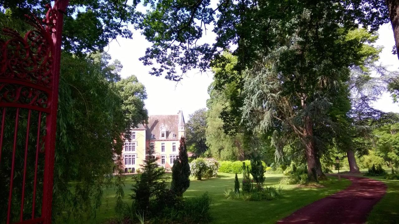 Chateau De La Vernede, La Grande Vernede Saint-Rémy-de-Chargnat Buitenkant foto