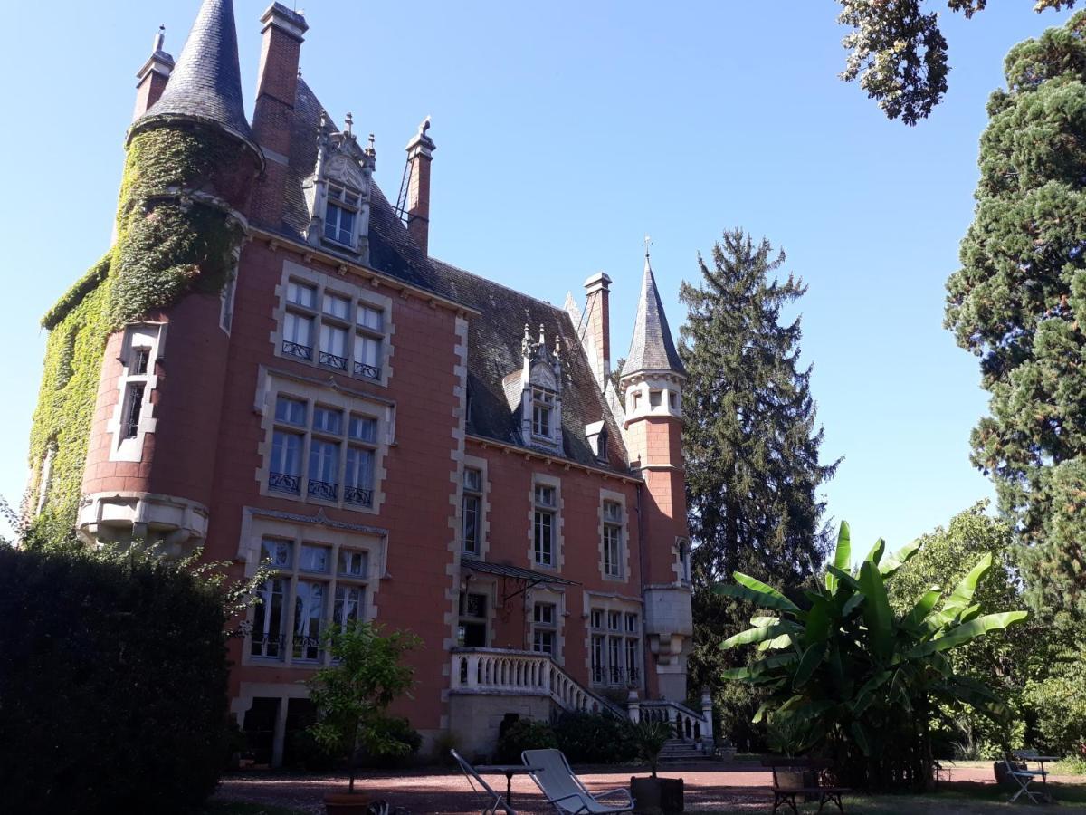 Chateau De La Vernede, La Grande Vernede Saint-Rémy-de-Chargnat Buitenkant foto