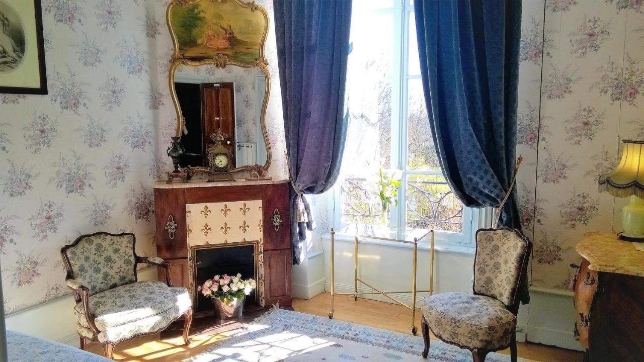 Chateau De La Vernede, La Grande Vernede Saint-Rémy-de-Chargnat Buitenkant foto
